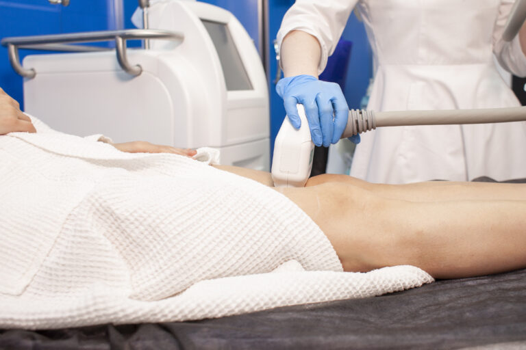 Wann ist die beste Zeit für CoolSculpting? Warum der Herbst der ideale Zeitpunkt ist